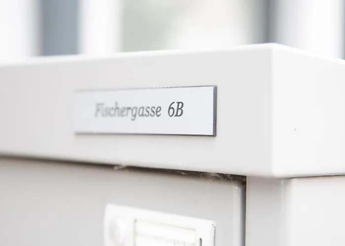 Meisterhaus 5 Fischergasse 6 B *
